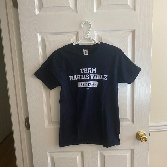 UNION MADE Dark Blue Team Harris Walz Est 2024 Short Sleeve T Shirt Size S - Picture 1 of 6